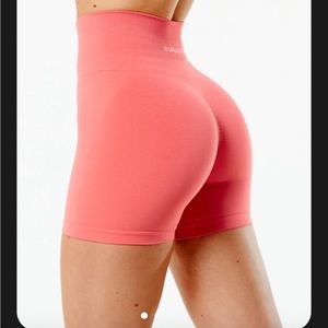 Alphalete Amplify Shorts - Pixel Pink